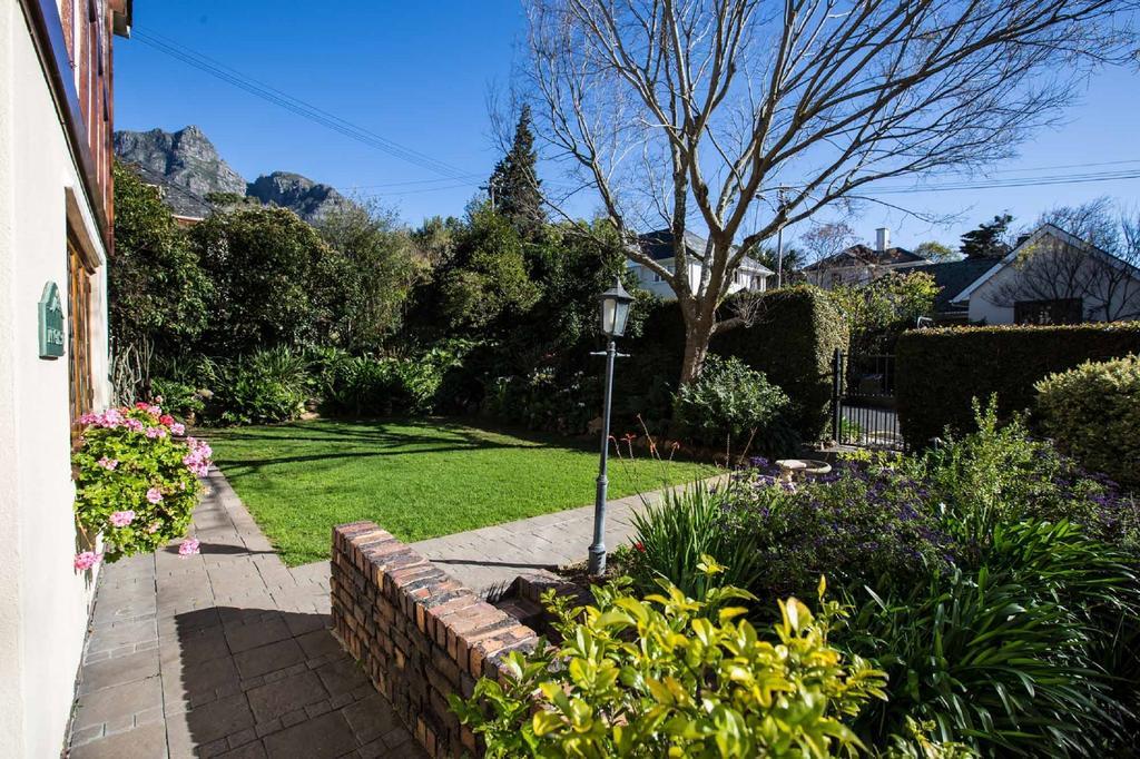 Knightsbury Guest House Cape Town Bagian luar foto