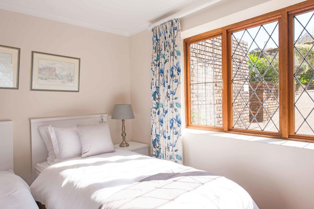 Knightsbury Guest House Cape Town Ruang foto