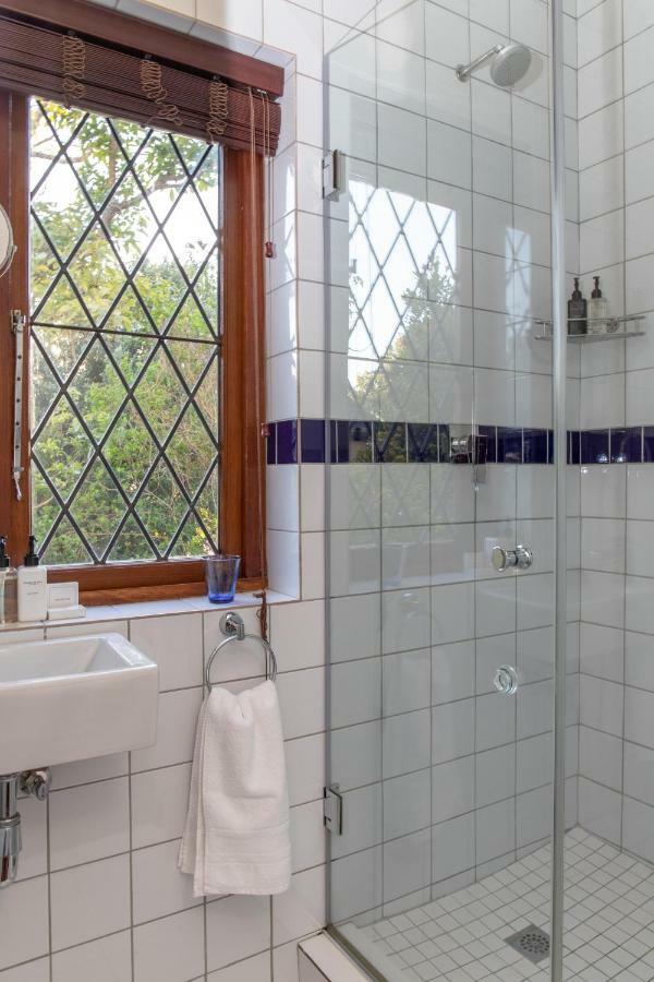 Knightsbury Guest House Cape Town Bagian luar foto